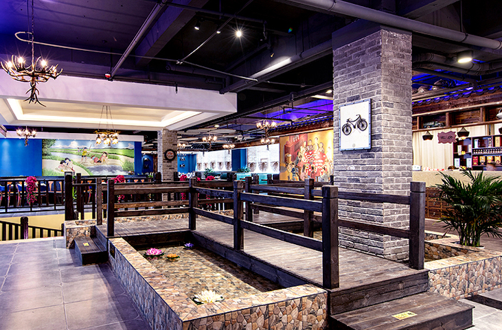 餐廳裝修——將復(fù)古懷舊演繹到極致(圖4) 餐廳裝修——將復(fù)古懷舊演繹到極致(圖4)